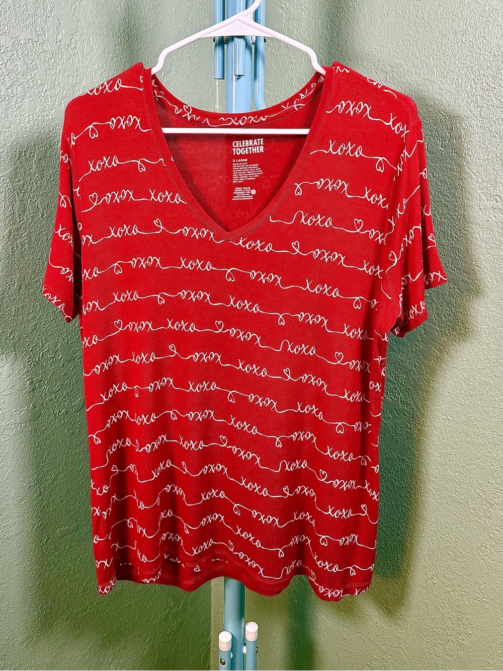 Celebrate Together Red 'XOXO' Short Sleeve V-Neck Tee